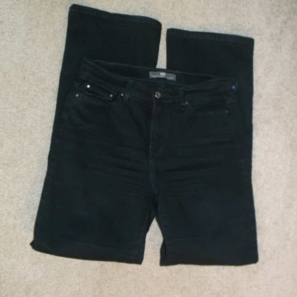 Levi Strauss black slimming 512 Boot Jeans